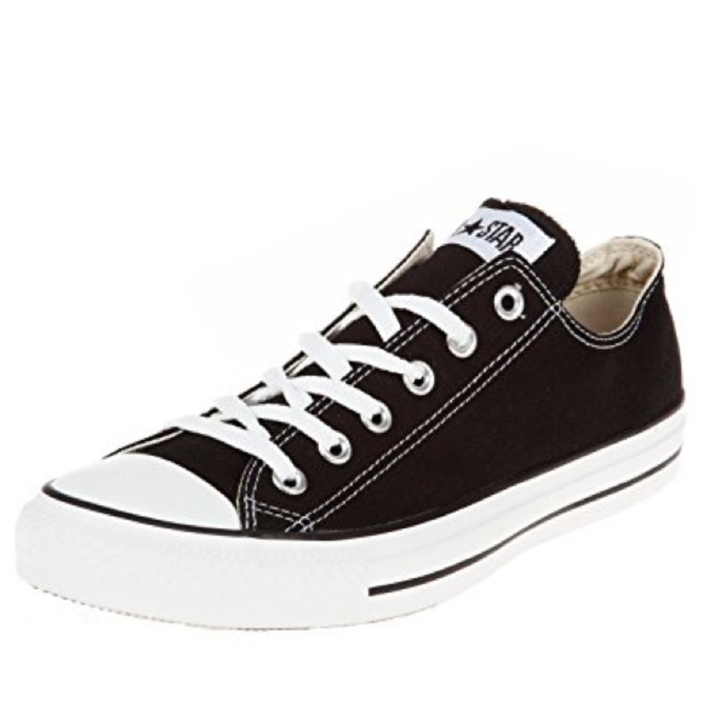BRAND NEW NEVER WORN CONVERSE